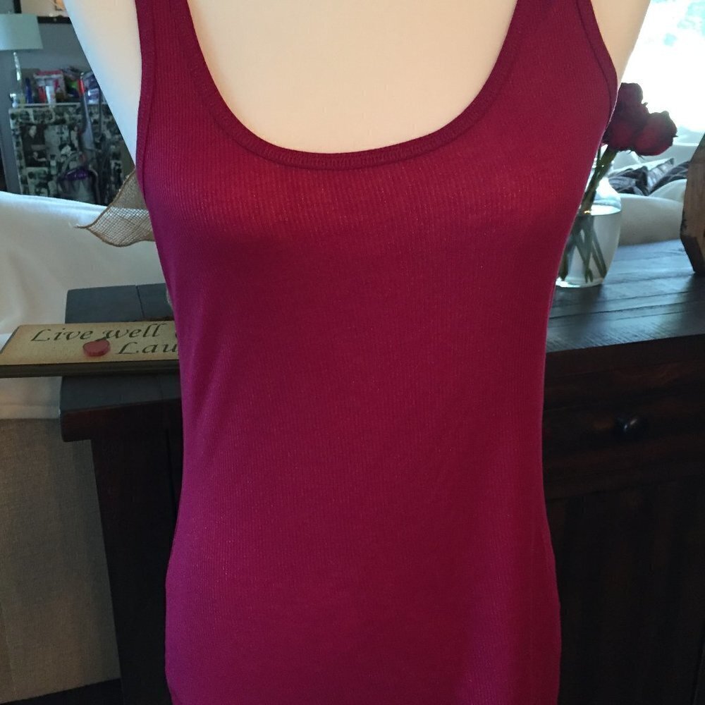 Currants Hot Pink Tank Top  Medium